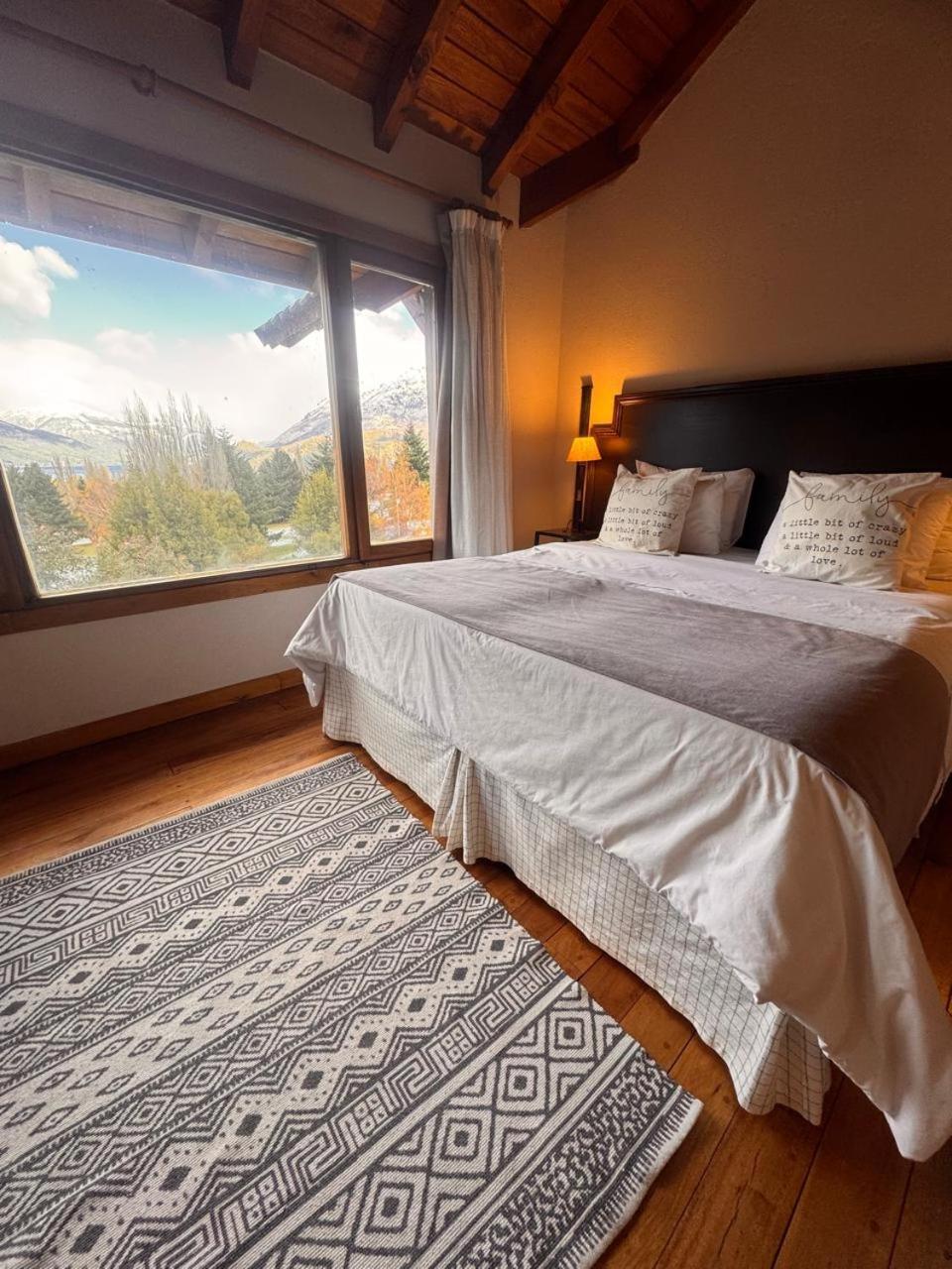 Arelauquen Bungalows & Suites San Carlos de Bariloche Exterior foto